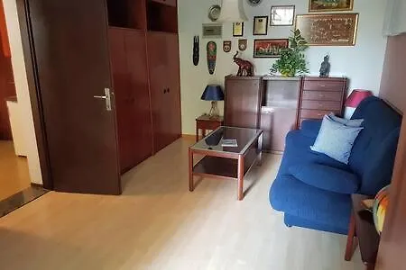 Spacious Apartment, Sea View, Free Parking *