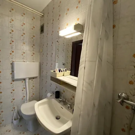 Spacious Apartment, Sea View, Free Parking Apartma *